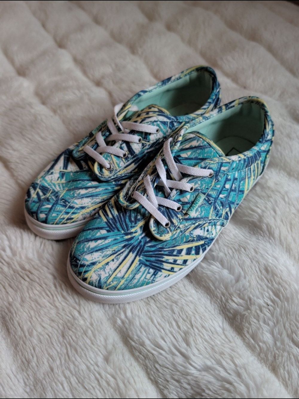 VANS Island Hawaii Fern Low Top Lace Up Shoes Tropical Missy Sz 4 Or Womens' 5.5